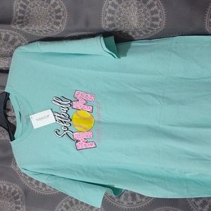 Ladies Mint green sz-2XL Softball Mom graphic tee w front & back design